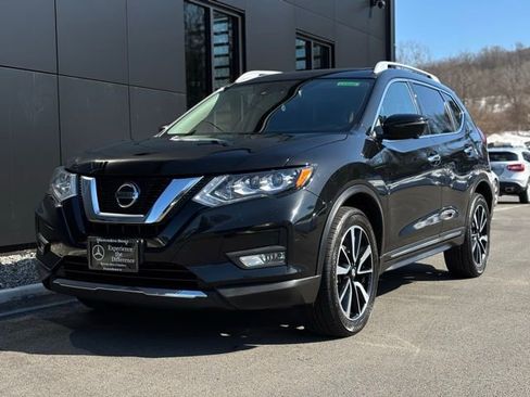 Used 2020 Nissan Rogue SL w/ Premium Package image 2