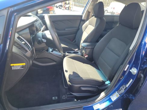 Used 2018 Kia Forte LX w/ LX Rear Camera Package FWD image 10