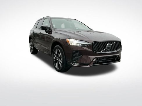 New 2026 Volvo XC60 B5 Plus w/ Protection Package Premier AWD/4WD image 3