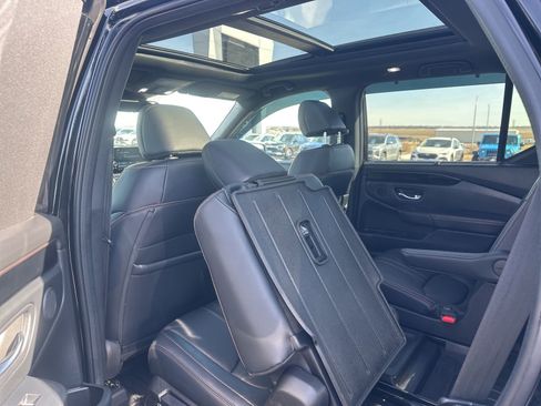 Used 2024 Honda Pilot TrailSport image 21