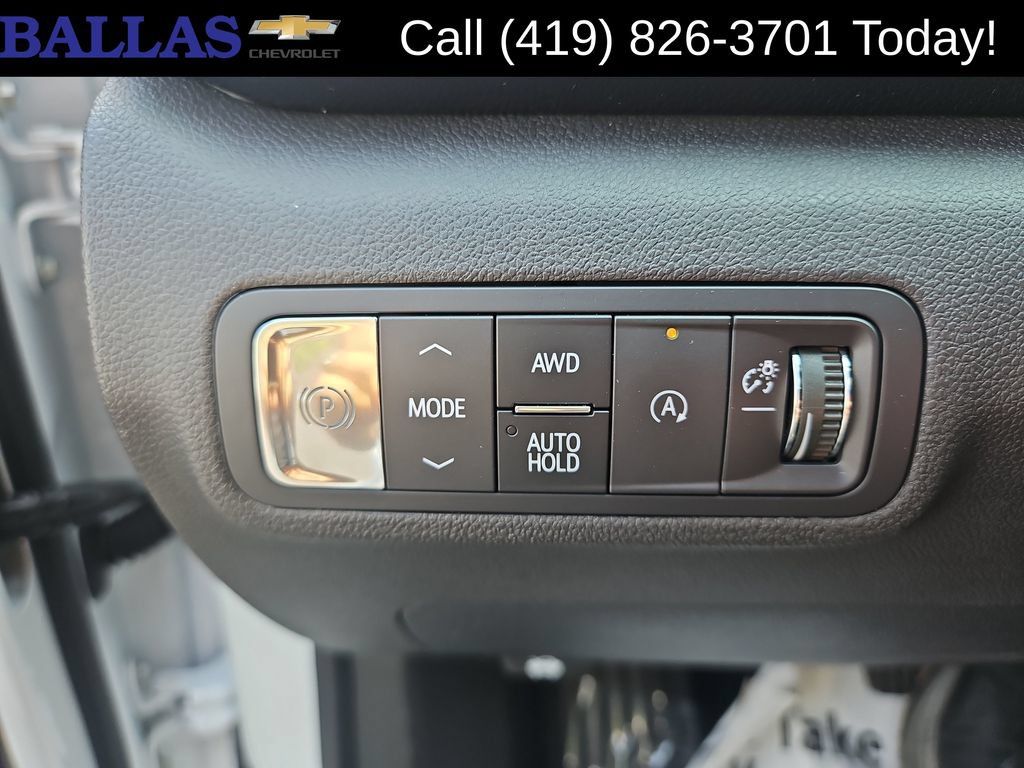 Certified 2026 GMC Terrain AT4 AWD/4WD image 20
