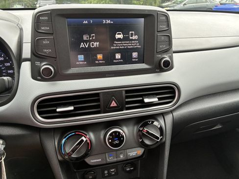 Used 2019 Hyundai Kona SE AWD/4WD image 12