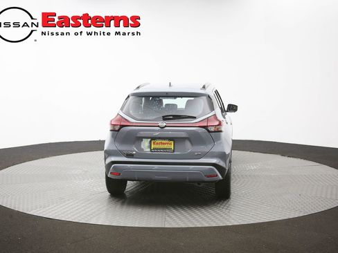 Used 2023 Nissan Kicks SR w/ SR Premium Package FWD image 37