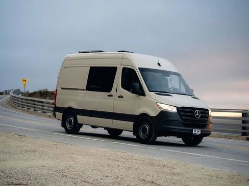 Used 2021 Mercedes-Benz Sprinter 2500 image 17