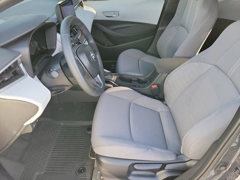 Used 2026 Toyota Corolla SE image 5