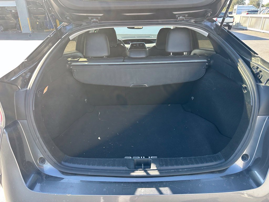 Used 2016 Toyota Prius Four FWD image 4