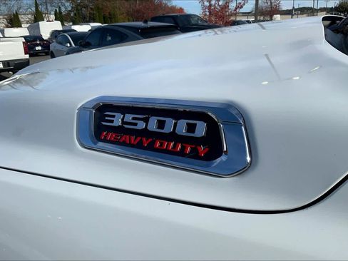 Used 2024 RAM 3500 Big Horn image 29