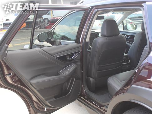 Used 2024 Subaru Outback Touring XT AWD/4WD image 23
