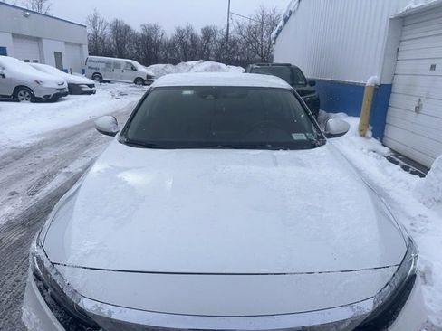Used 2018 Honda Accord LX image 3