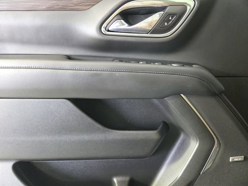 Used 2021 Chevrolet Tahoe Z71 AWD/4WD image 24