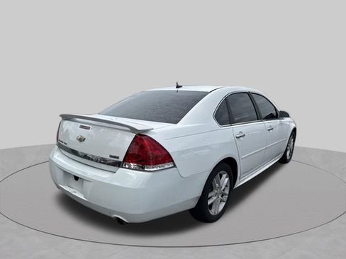 Used 2011 Chevrolet Impala LTZ FWD image 5