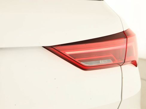 Used 2019 Audi Q3 2.0T Prestige AWD/4WD image 29