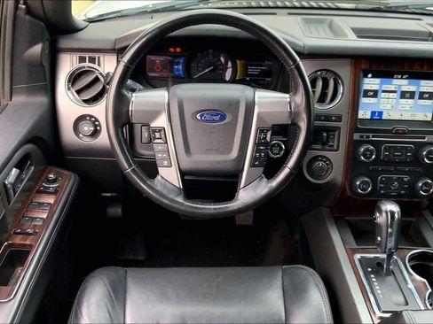 Used 2016 Ford Expedition Platinum image 6