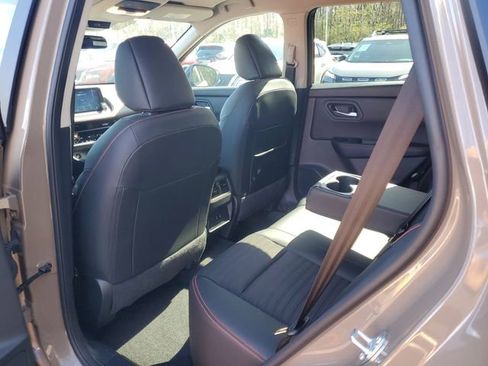 Certified 2025 Nissan Rogue Rock Creek image 9