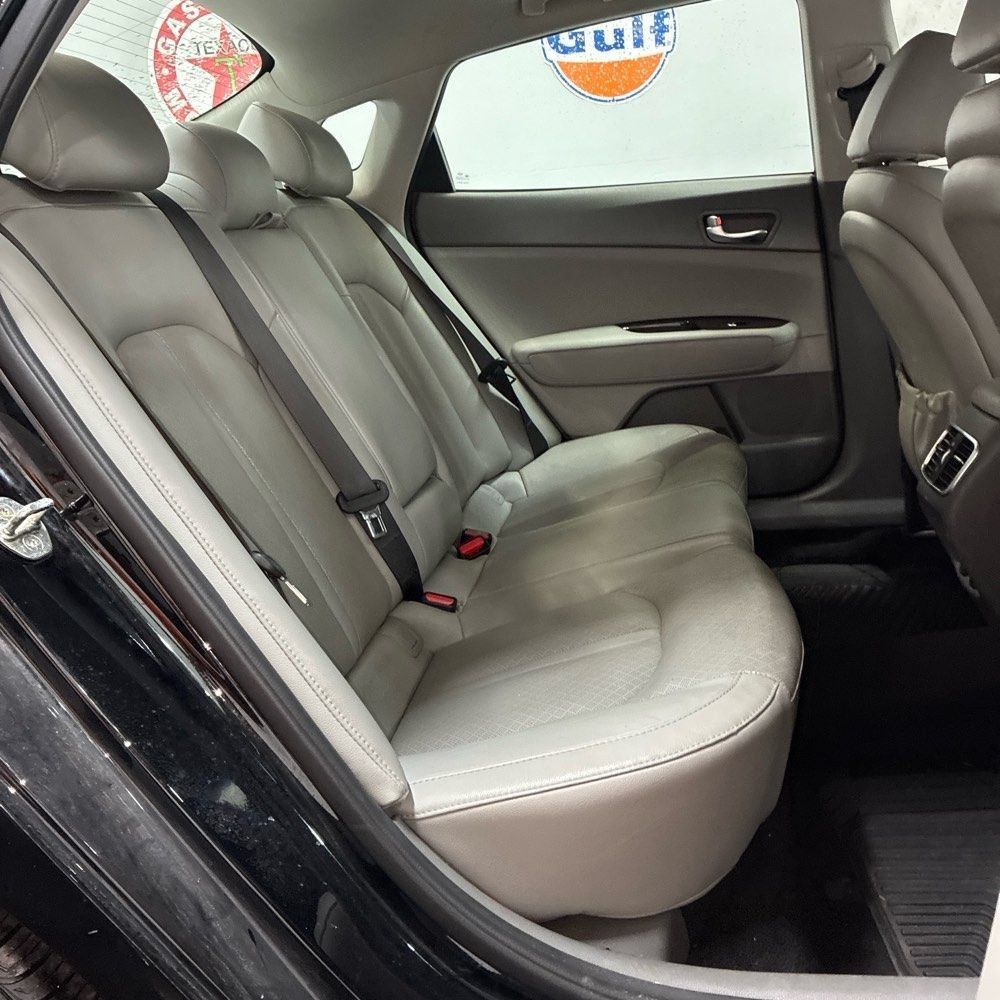 Used 2018 Kia Optima EX w/ Technology Package FWD image 14