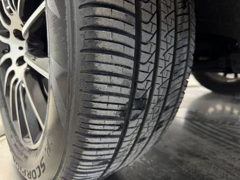 Used 2021 Mercedes-Benz G 550 image 11