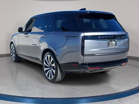 New 2026 Land Rover Range Rover Long Wheelbase SE image 7