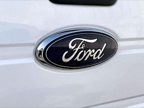 Used 2013 Ford F150 XLT w/ XLT Chrome Pkg image 31