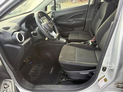 Used 2022 Nissan Versa S w/ Trunk Package image 15