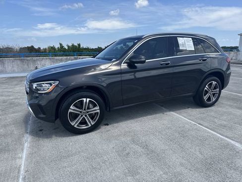 Used 2022 Mercedes-Benz GLC 300 image 32
