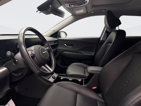 Used 2024 Hyundai Kona Limited AWD/4WD image 9