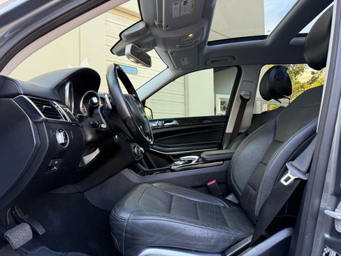 Used 2018 Mercedes-Benz GLS 550 4MATIC w/ Driver Assistance Package image 10