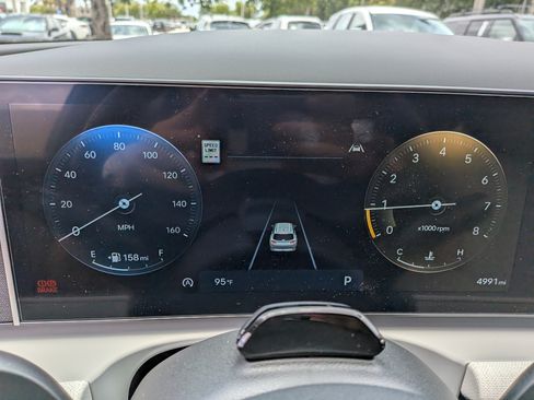 Used 2025 Hyundai Tucson SEL FWD image 30