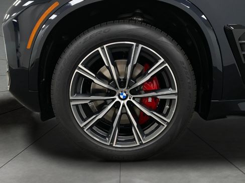 New 2026 BMW X5 xDrive40i w/ M Sport Package AWD/4WD image 14