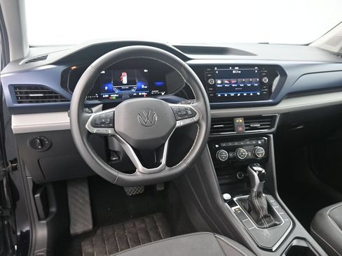 Used 2024 Volkswagen Taos SE FWD image 22