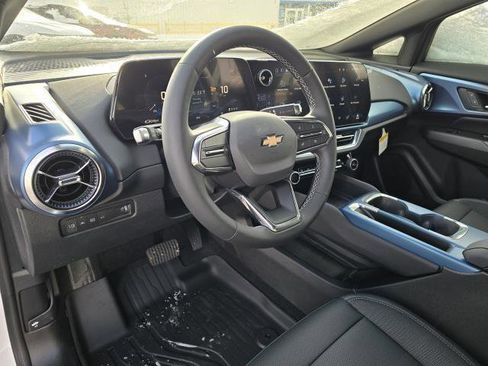 New 2026 Chevrolet Equinox EV LT image 13