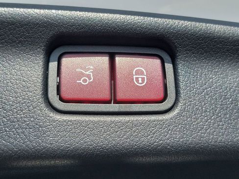 Used 2023 Mercedes-Benz C 300 Sedan image 27