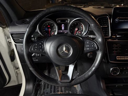 Used 2019 Mercedes-Benz GLS 450 4MATIC image 12