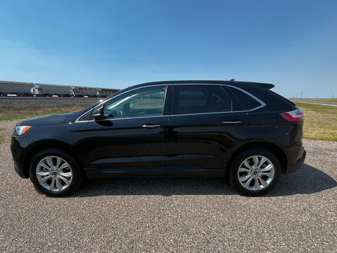 Used 2023 Ford Edge Titanium w/ Cargo Accessory Package AWD/4WD image 2