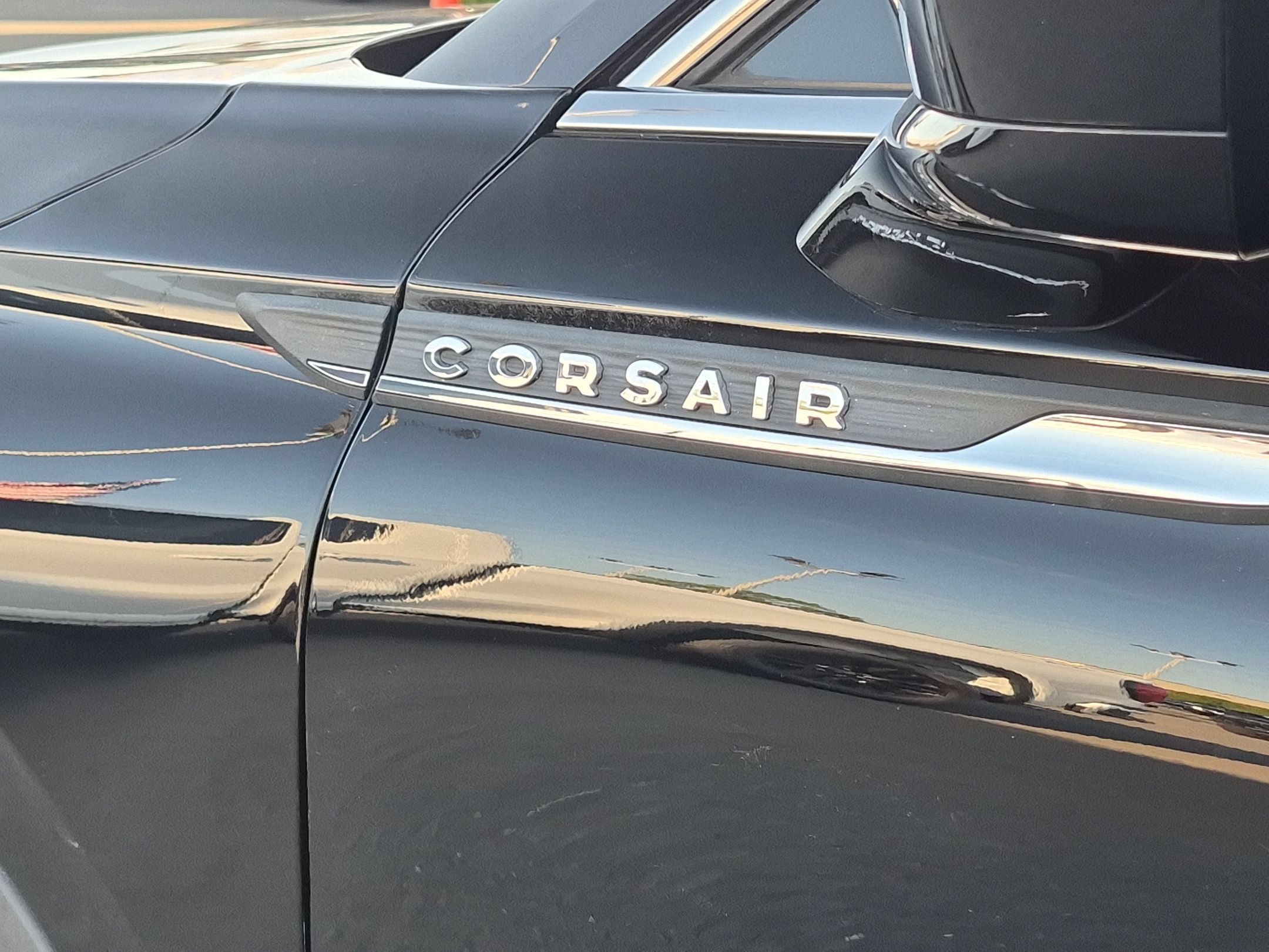Used 2021 Lincoln Corsair AWD w/ Premium Package image 32