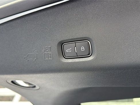 New 2026 Lincoln Navigator L Black Label image 17