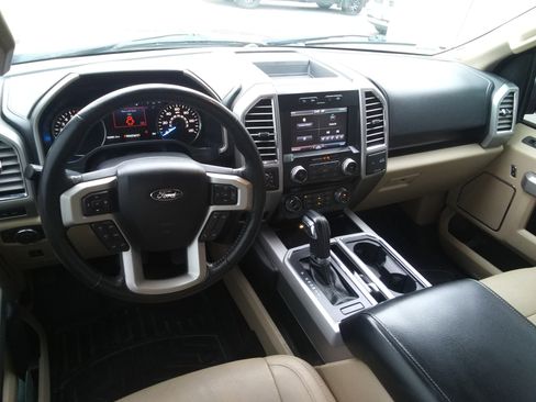 Used 2015 Ford F150 Lariat w/ Equipment Group 502A Luxury image 11