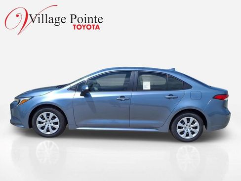 Used 2026 Toyota Corolla LE FWD image 2