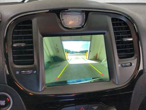 Used 2019 Chrysler 300 S RWD image 13