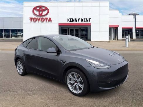 Used 2020 Tesla Model Y Long Range AWD/4WD image 1