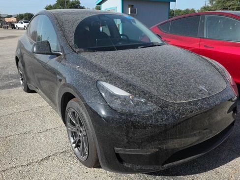 Used 2025 Tesla Model Y Long Range AWD/4WD image 6