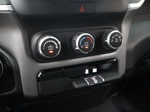 Used 2023 RAM 1500 Lone Star AWD/4WD image 17
