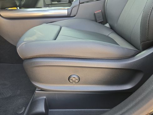 New 2025 Mercedes-Benz GLA 250 GLA 250 image 17