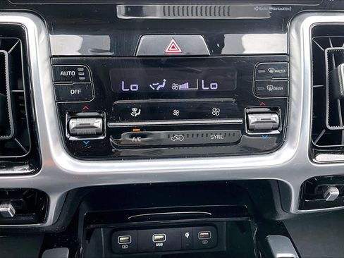 Used 2021 Kia Sorento SX image 33