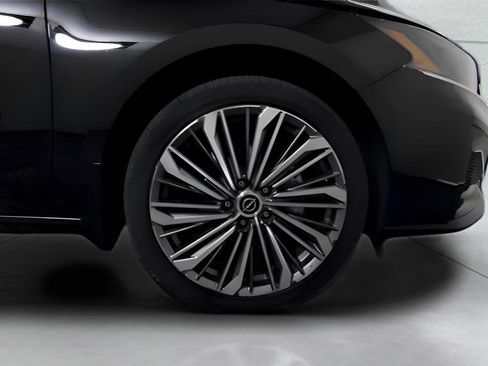 Used 2025 Nissan Altima 2.5 SL image 32