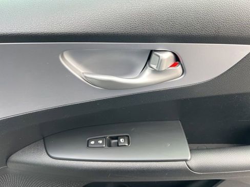 Certified 2024 Kia Forte LXS image 30