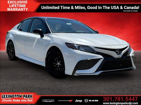 Used 2023 Toyota Camry XSE w/ Navigation Package FWD image 1