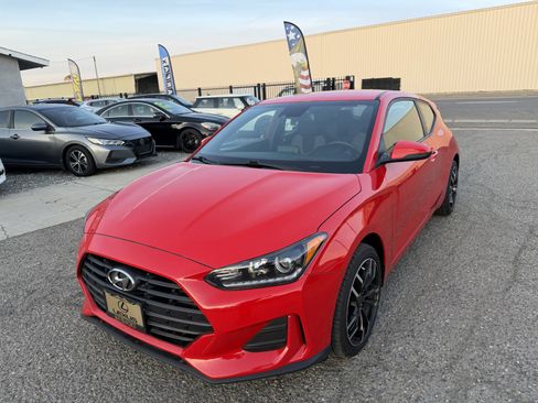 Used 2019 Hyundai Veloster 2.0 image 1