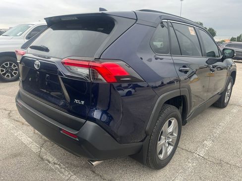 Used 2025 Toyota RAV4 XLE w/ Convenience Package FWD image 4