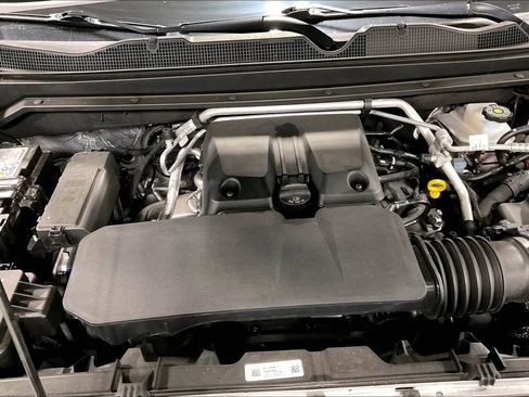 Used 2025 Chevrolet Colorado LT w/ LT Convenience Package image 42