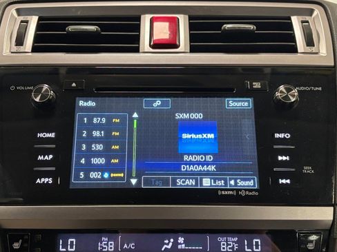 Used 2016 Subaru Outback 3.6R Limited AWD/4WD image 20
